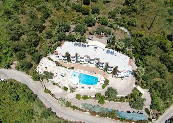 Dolphin Apartments