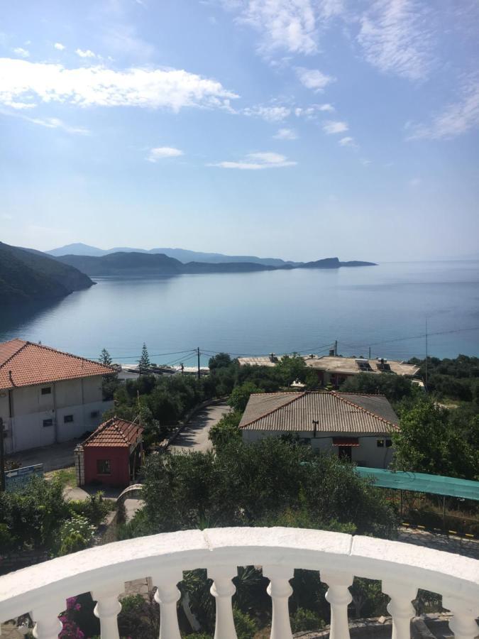Dolphin Apartment Parga